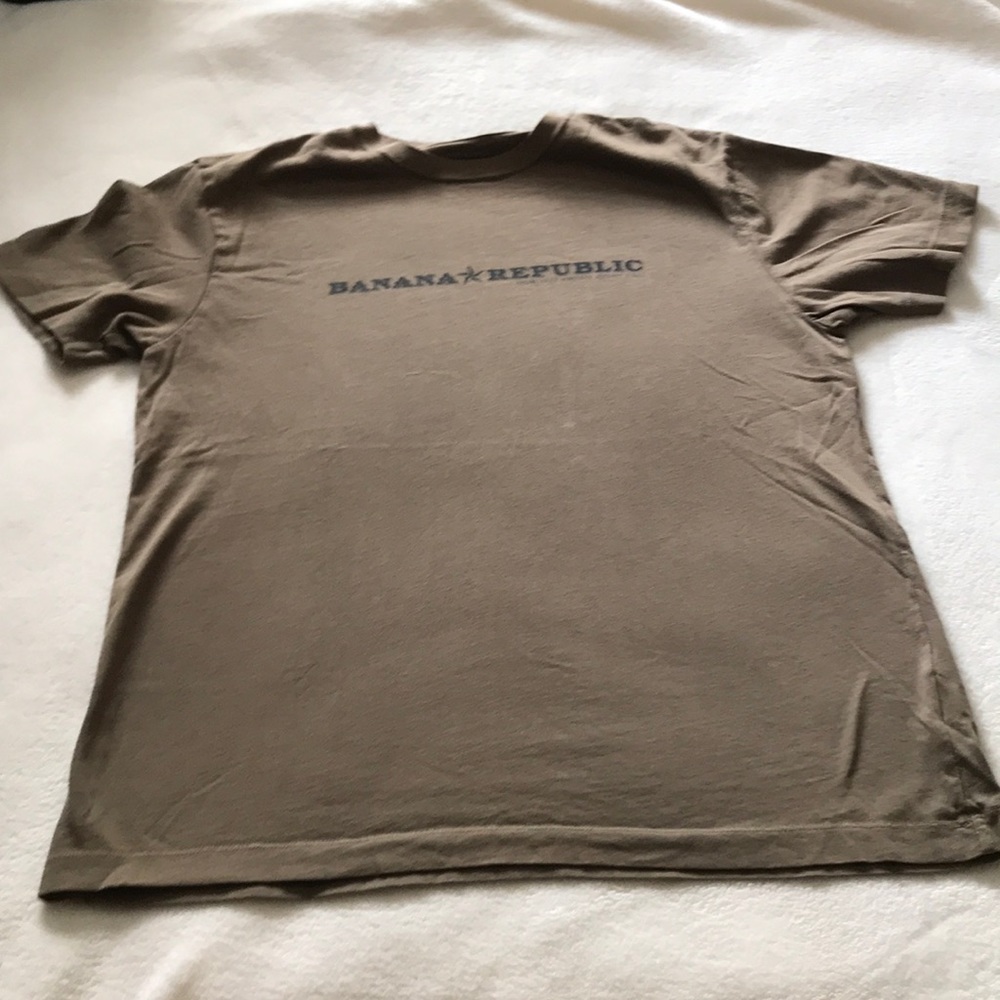 M Banana Republic Graphic Tee